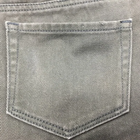 Brandy Melville Olive Green Denim Button Fly Cutoff Short - Picture 8 of 12